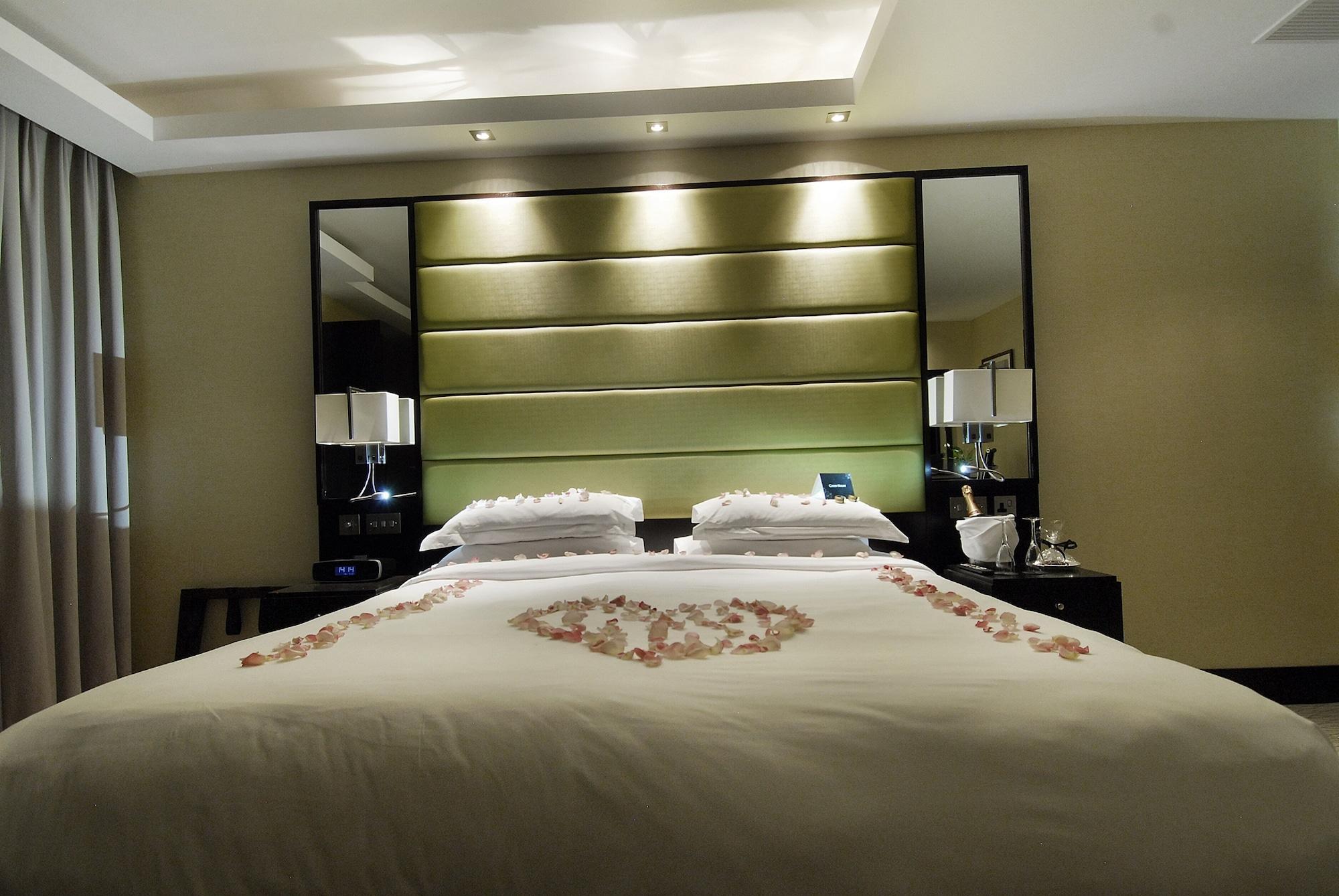 Montcalm Brewery, London City Екстер'єр фото A bedroom at the hotel