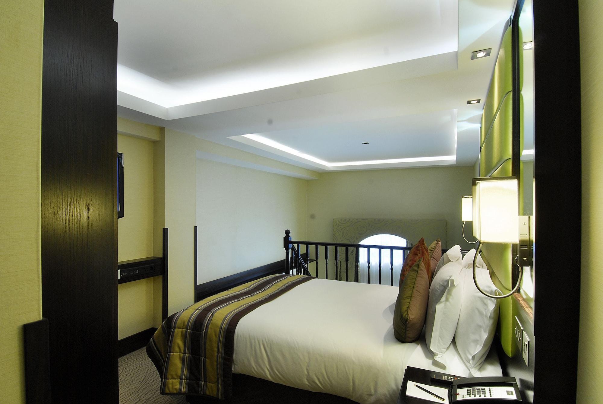 Montcalm Brewery, London City Екстер'єр фото A bedroom at the hotel